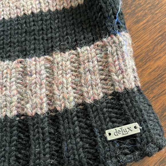 DELUX hand-made Nepalese, fleece-lined hat. - Picture 2 of 4